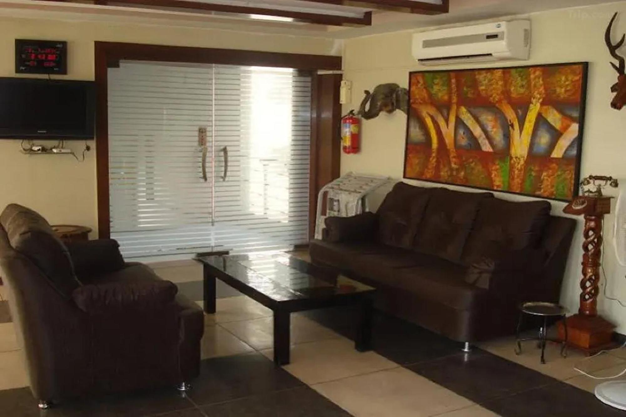 Hotel Shailly Inn Ahmedabad Eksteriør bilde
